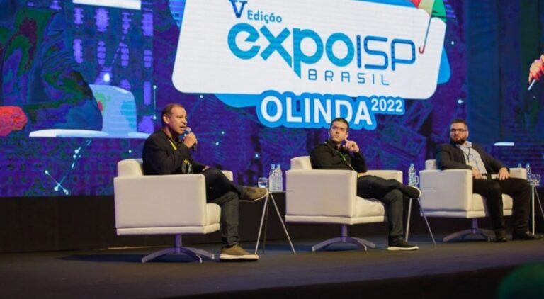 V.tal presents fiber optic neutral network solutions for internet providers at ExpoISP in Olinda